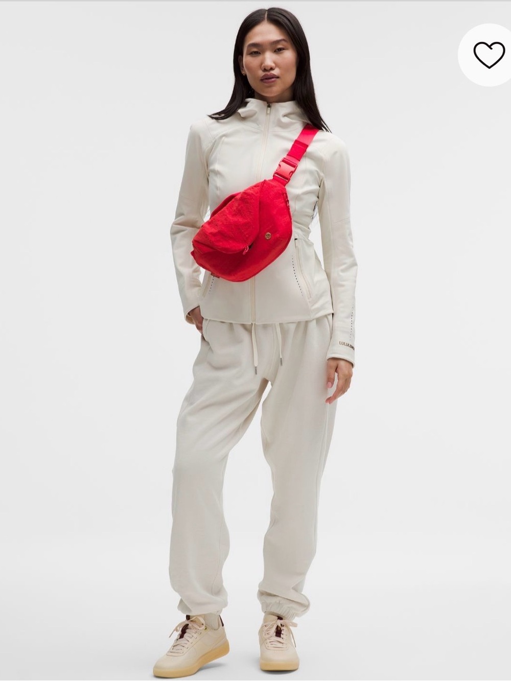Lululemon athletica Lunar New Year Curved Crossbody Bag 3L - Picture 7 of 10